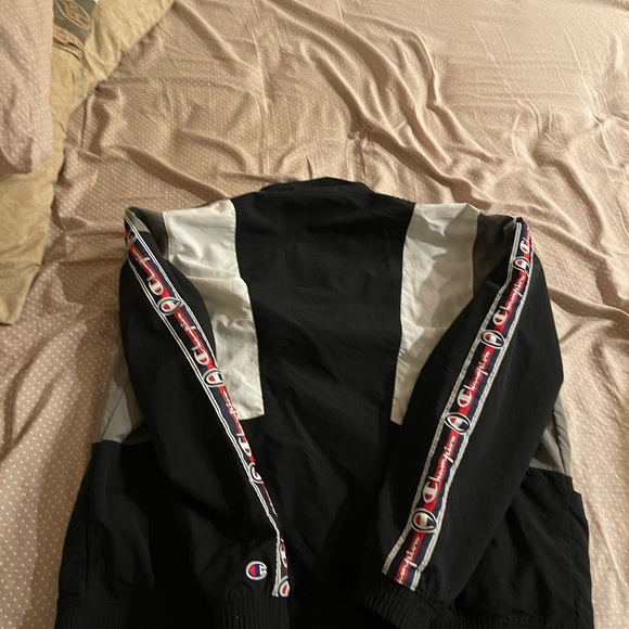 VERY RARE Champion windbreaker ‼️‼️ - Picture 2 of 3